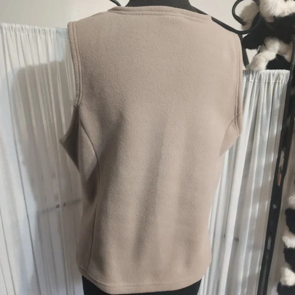 L.L.BEAN FLEECE VEST MEDIUM - Picture 3 of 9